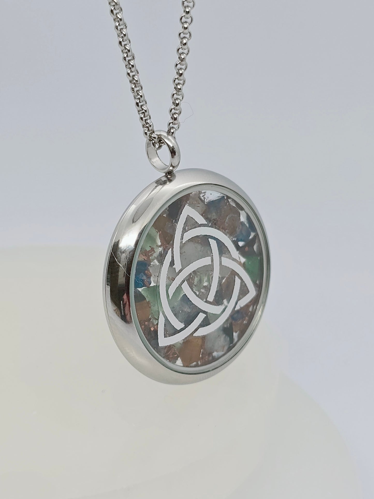 Triquetra - Escudo de Proteção e Poder da Trindade