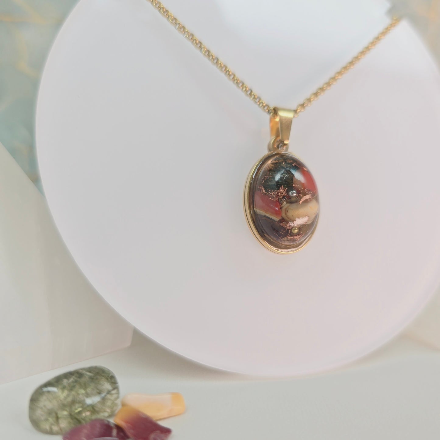 Cura, Equilíbrio e Canalização Superior | Orgonite com Mookaite, Quartzo Dourado e Rutilado